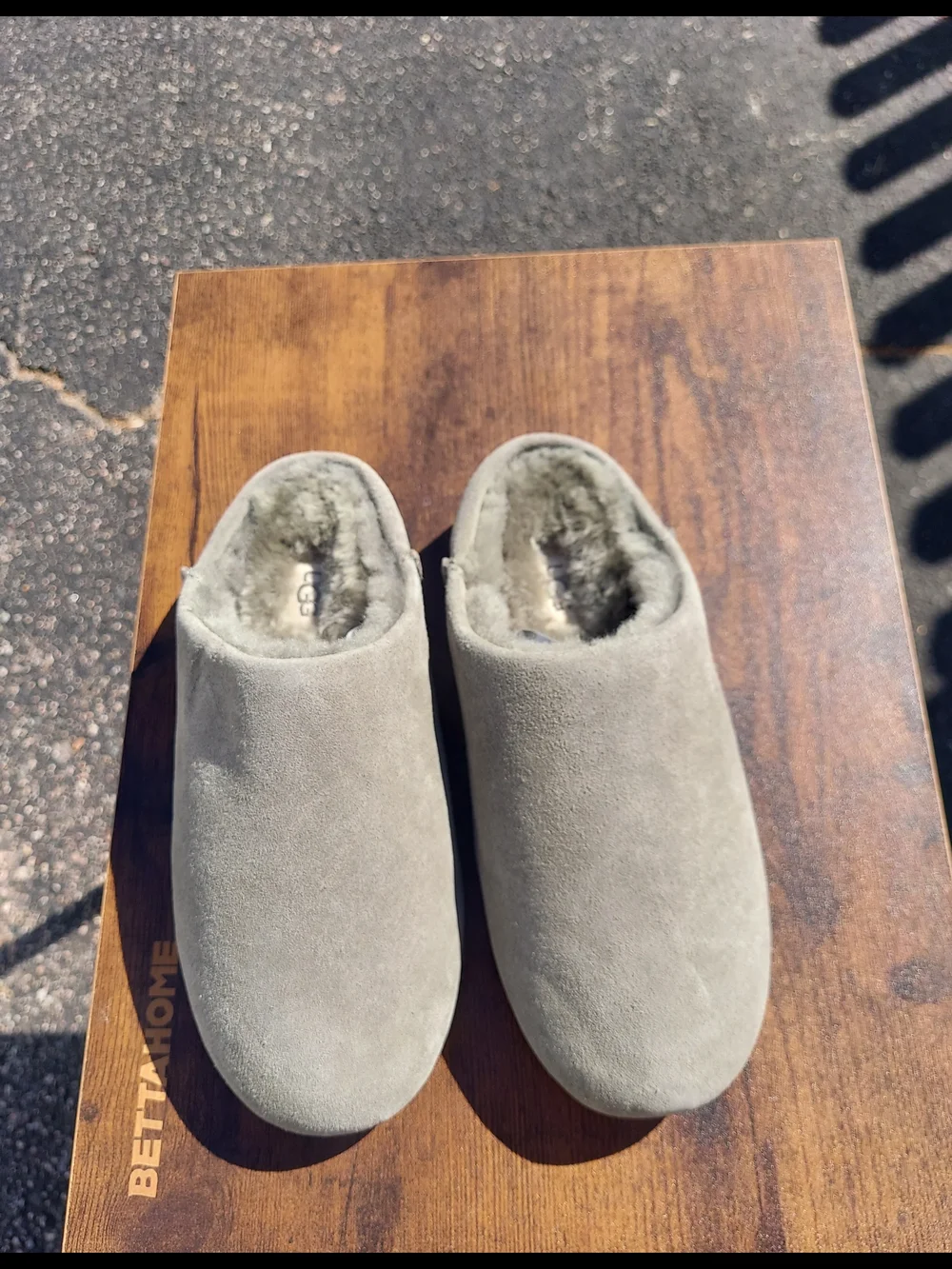 UGG Elea Moss Green Suede Sheep Shearling Cozy Slippers Girls Size 5 NWT Travel